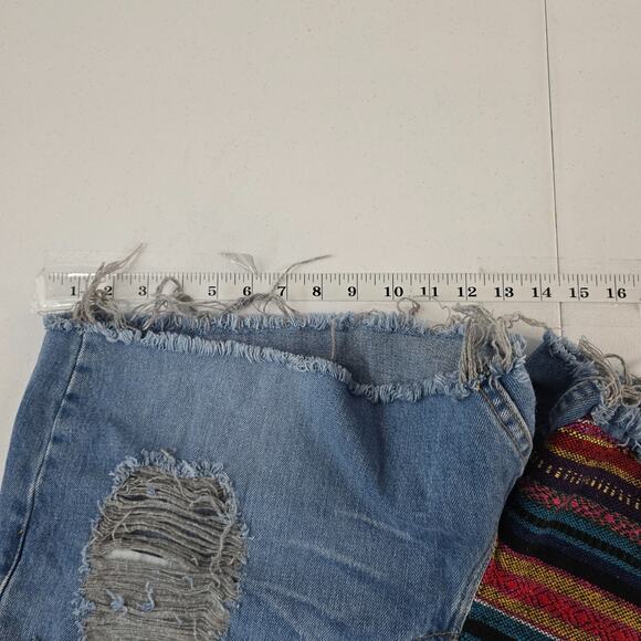 Levi’s 515 Women’s Distressed Denim Shorts 18M VTG Boot Cut Festival Woven Patch - Picture 7 of 12